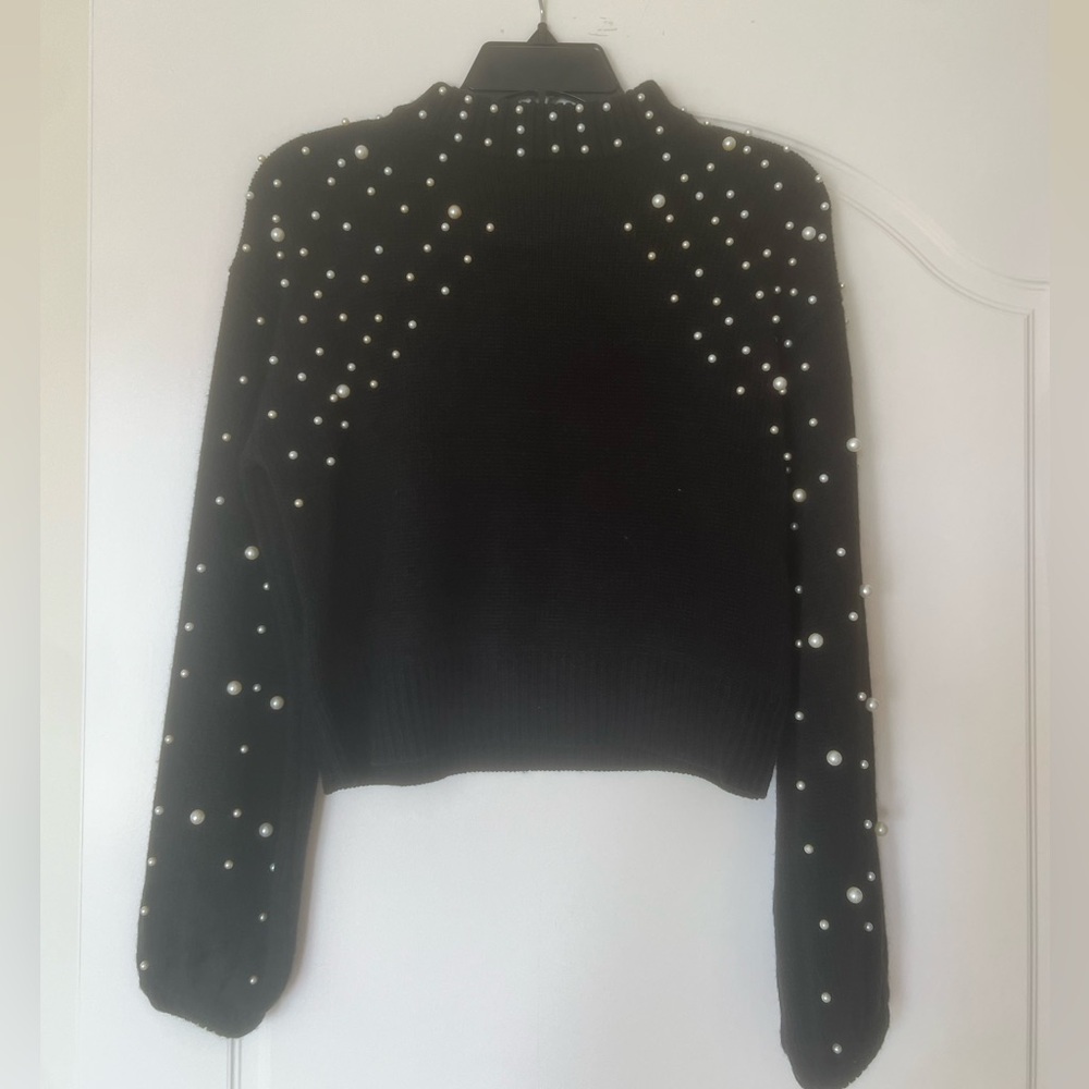 Haute Rogue Women’s Black Pearl Embellished Sweater Sz XS!!